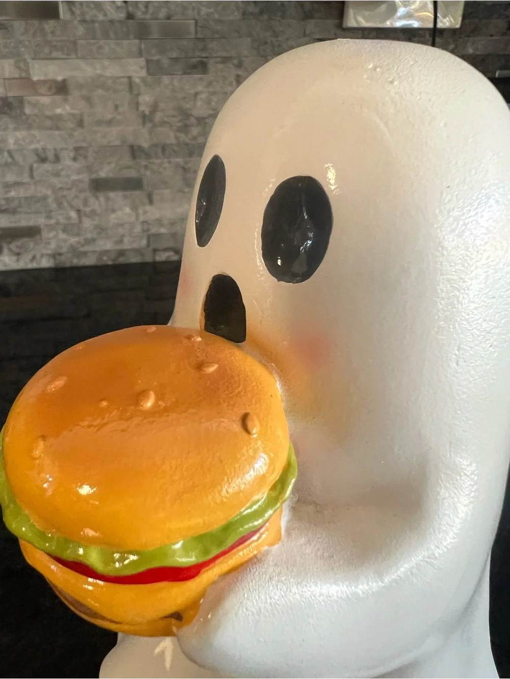 SO CUTE!! Halloween GHOST Holding CHEESEBURGER